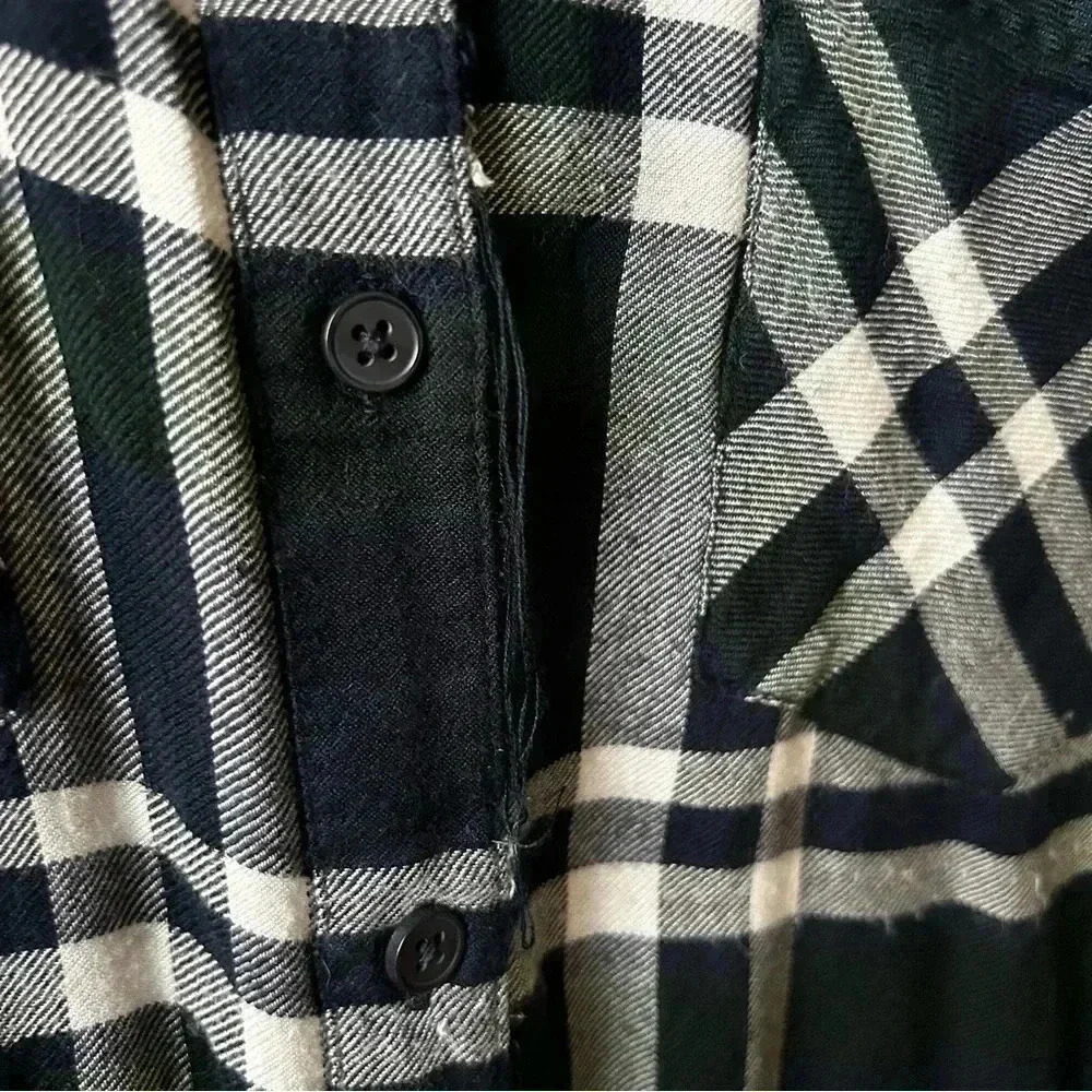 Lucky Brand Flannel (slightly distressed) - Size Large - Picture 4 of 5